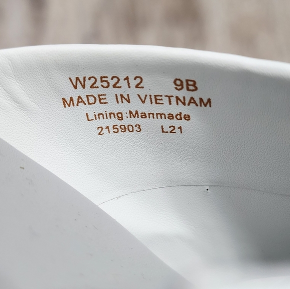 Cole Haan Women's 2.Zerogrand Criss Cross Silver Platform Slide Sandal Size 9 - Picture 8 of 9